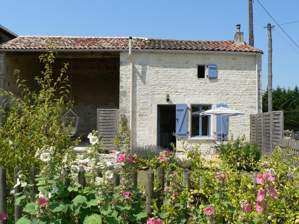 La Petite Maison Crezieres Oda fotoğraf